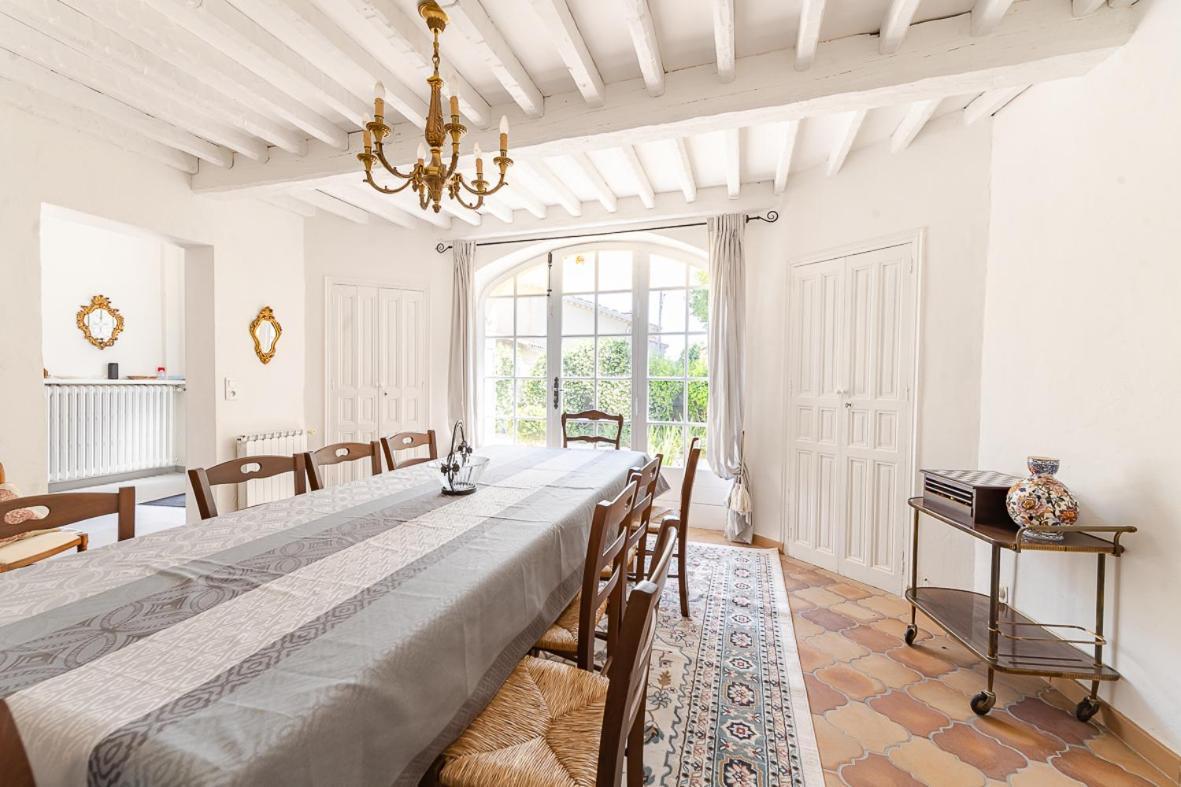 Maison De Maitre 230M² En Plein Coeur Du Village Camps-la-Source Экстерьер фото